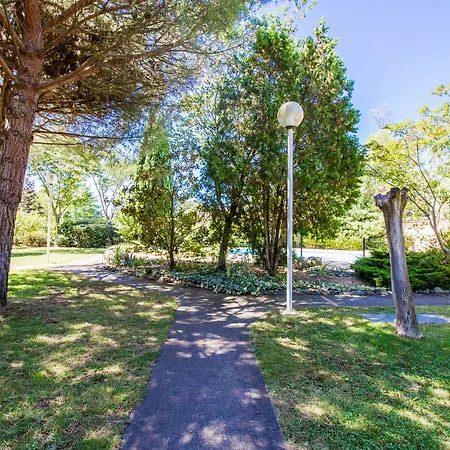 Avec Jardin Cambo Apartamento